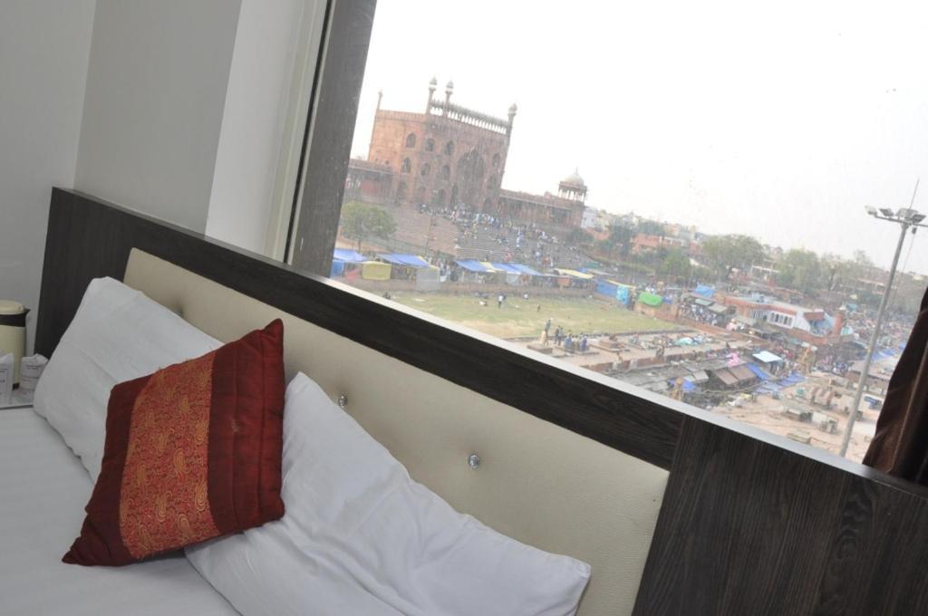 Hotel Al Gulzar Delhi  Exterior photo