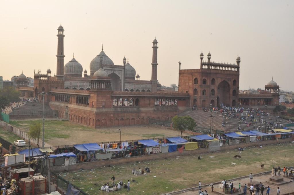 Hotel Al Gulzar Delhi  Exterior photo